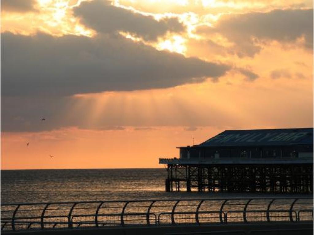 The Blenheim Mount Hotel Blackpool Exterior photo