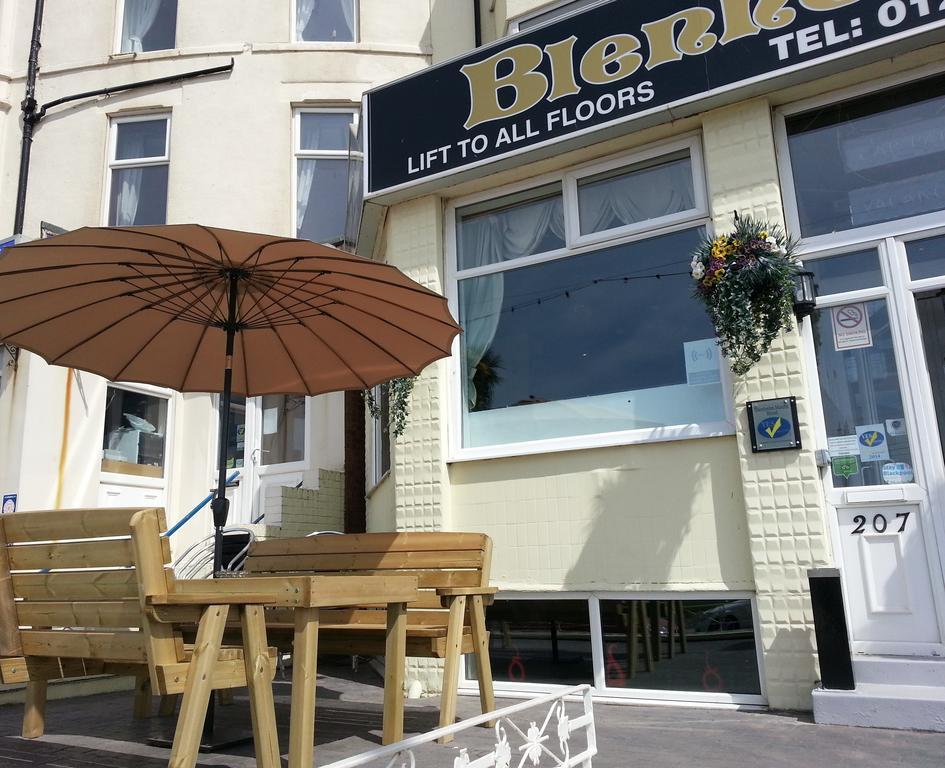 The Blenheim Mount Hotel Blackpool Exterior photo